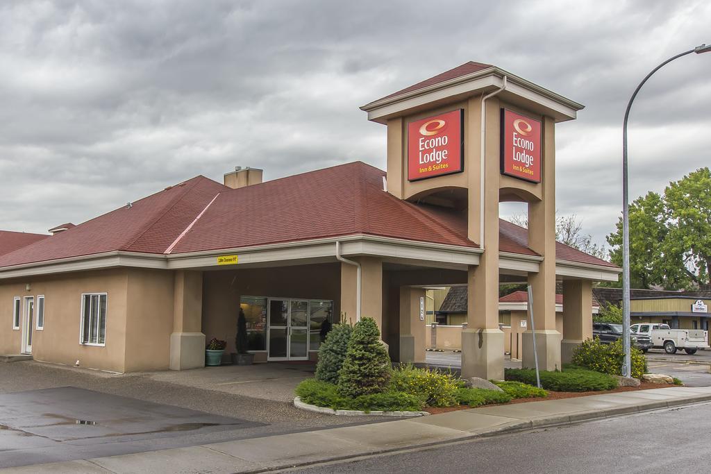 Econo Lodge Inn & Suites Lethbridge Exterior foto
